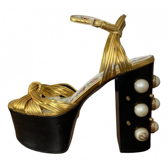 Gucci 👠 - Picture 2 of 9